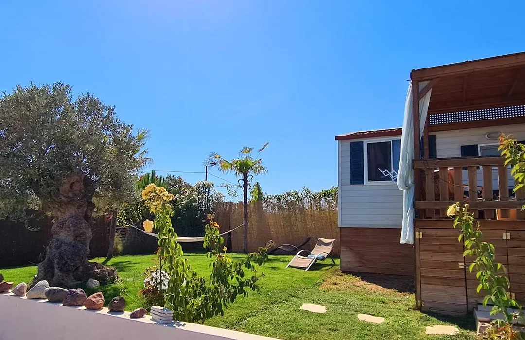 Villa Vravrona Tower & Suites-1